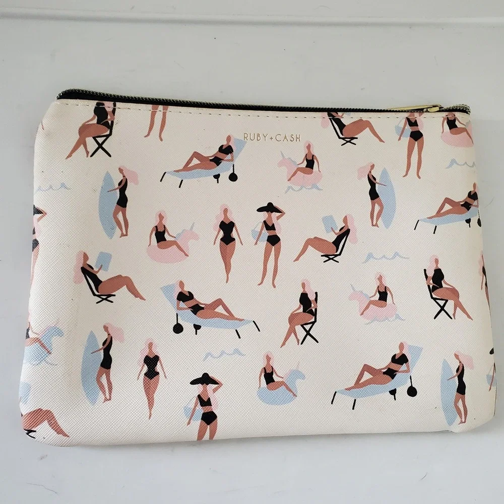 Ruby + Cash On Holiday Beach Print Makeup Bag Pouch Cream Gold Zipper